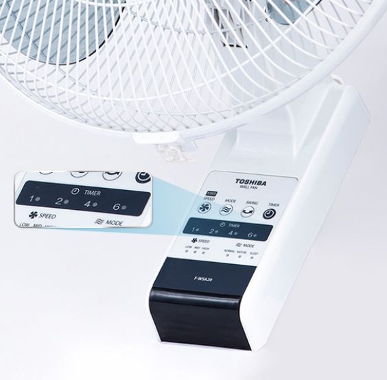 Quạt treo tườngToshiba WSA20(H)VN trang bị bộ hẹn giờ